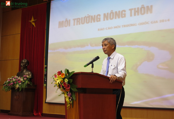 Ông[-]Hoàng[-]Dương[-]Tùng[-]-[-]Phó[-]Tổng[-]cục[-]trưởng[-]Tổng[-]cục[-]Môi[-]trường[-]giới[-]thiệu[-]về[-]nội[-]dung[-]Báo[-]cáo[-]Hiện[-]trạng[-]môi[-]trường[-]quốc[-]gia[-]năm[-]2014